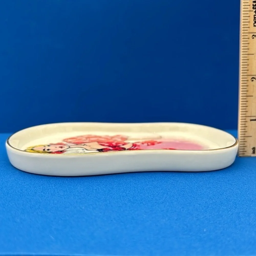 MOOMOOI Glamour Girl G2597 Trinket Tray